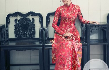 Mẹo chọn áo dài cưới vải gấm đỏ cho cô dâu Việt đẹp nhất mùa cưới 2017