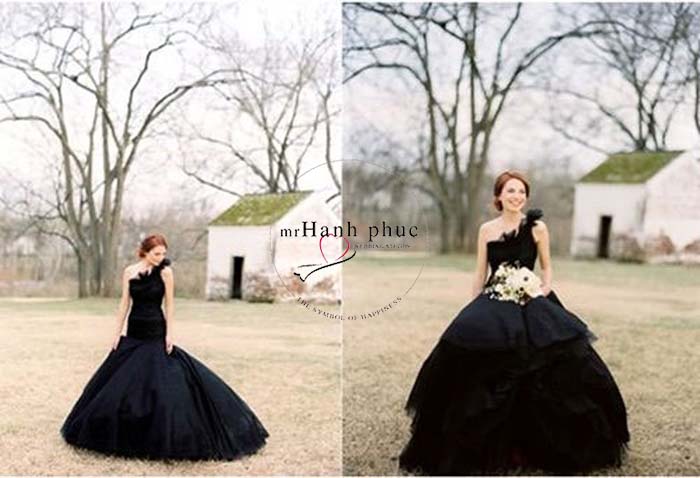 Hồ Gia Hùng HKT nói rõ lý do cô dâu chọn váy đen trong lễ cưới